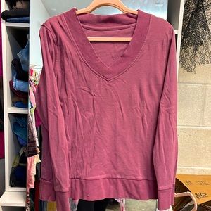 SONOMA V NECK SWEATSHIRT SIZE LARGE MAROON LONGSLEEVE VERY SOFT